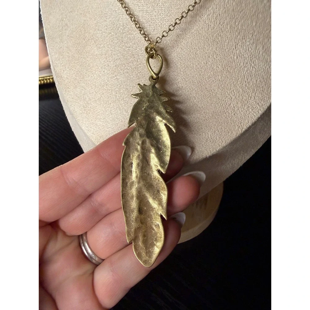 Lucky Brand Gold Tone Teal Enamel Double Feather Pendant Necklace Boho 18-20in